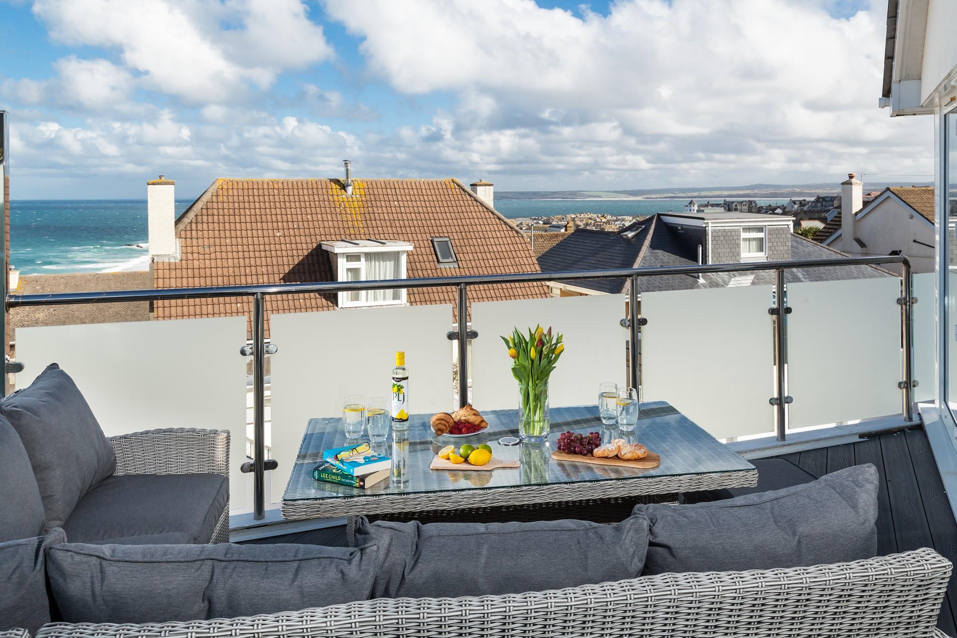 Tuck into fresh pastries al fresco on the balcony on sunny mornings.