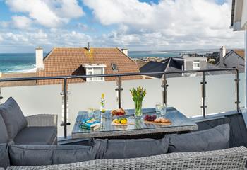 Tuck into fresh pastries al fresco on the balcony on sunny mornings.