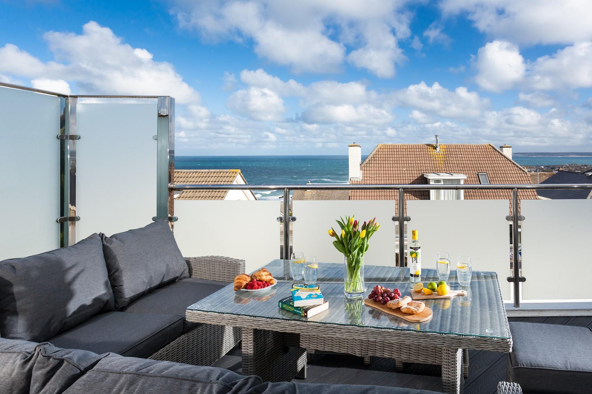 Lounge about on the balcony and soak up the sunshine.