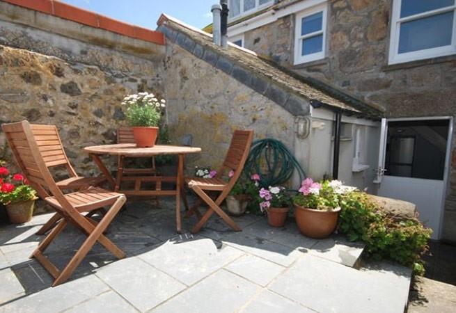 11 Carncrows Street, Downalong Aspects Holidays