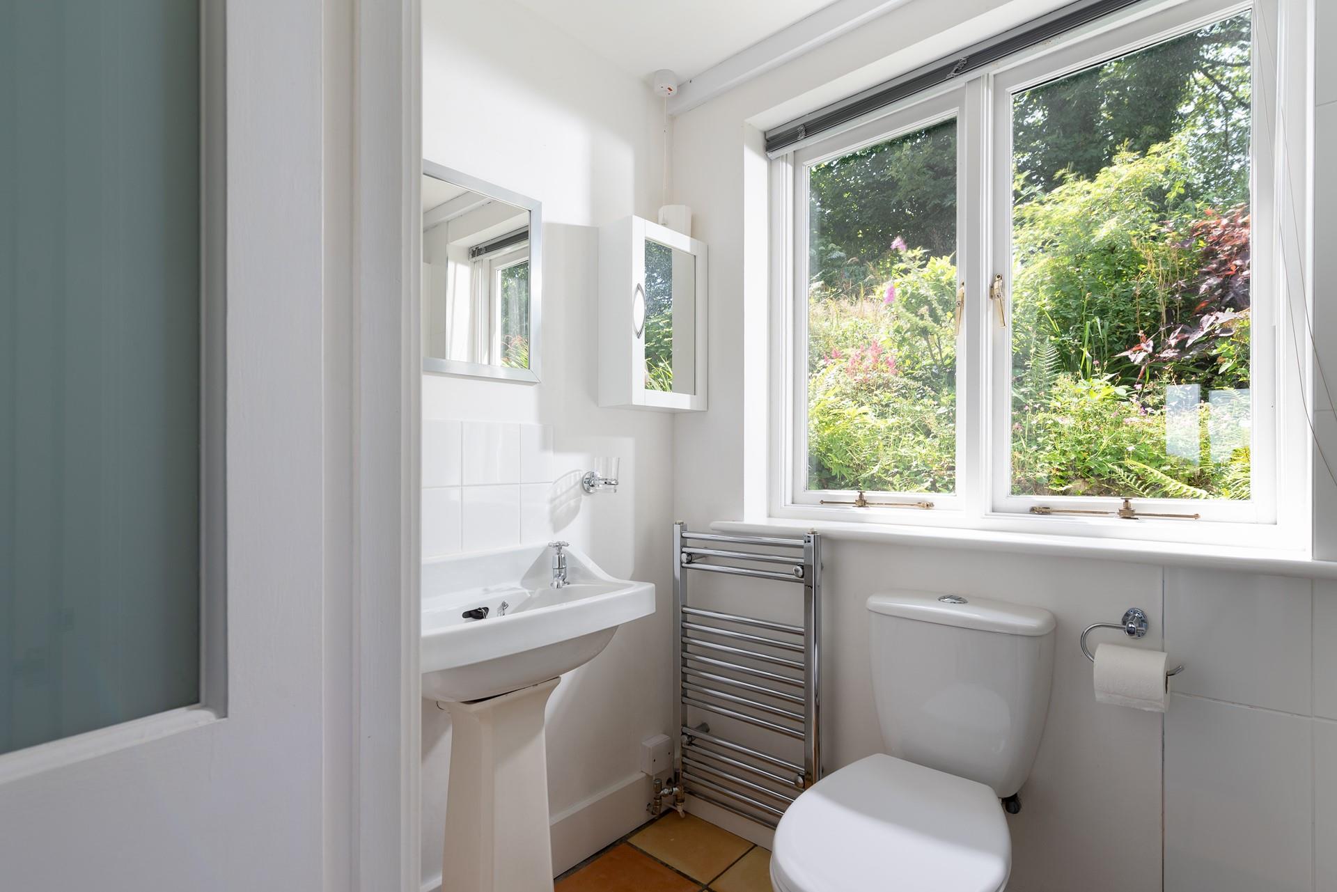 Wash off the sand and get dressed for an evening meal in a restaurant nearby.