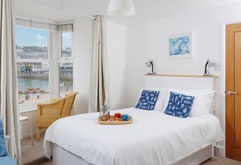 Imagine waking up to these exquisite views!