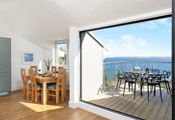 Open the doors and enjoy a lazy afternoon on the balcony, soaking up the sun and listening to the waves.