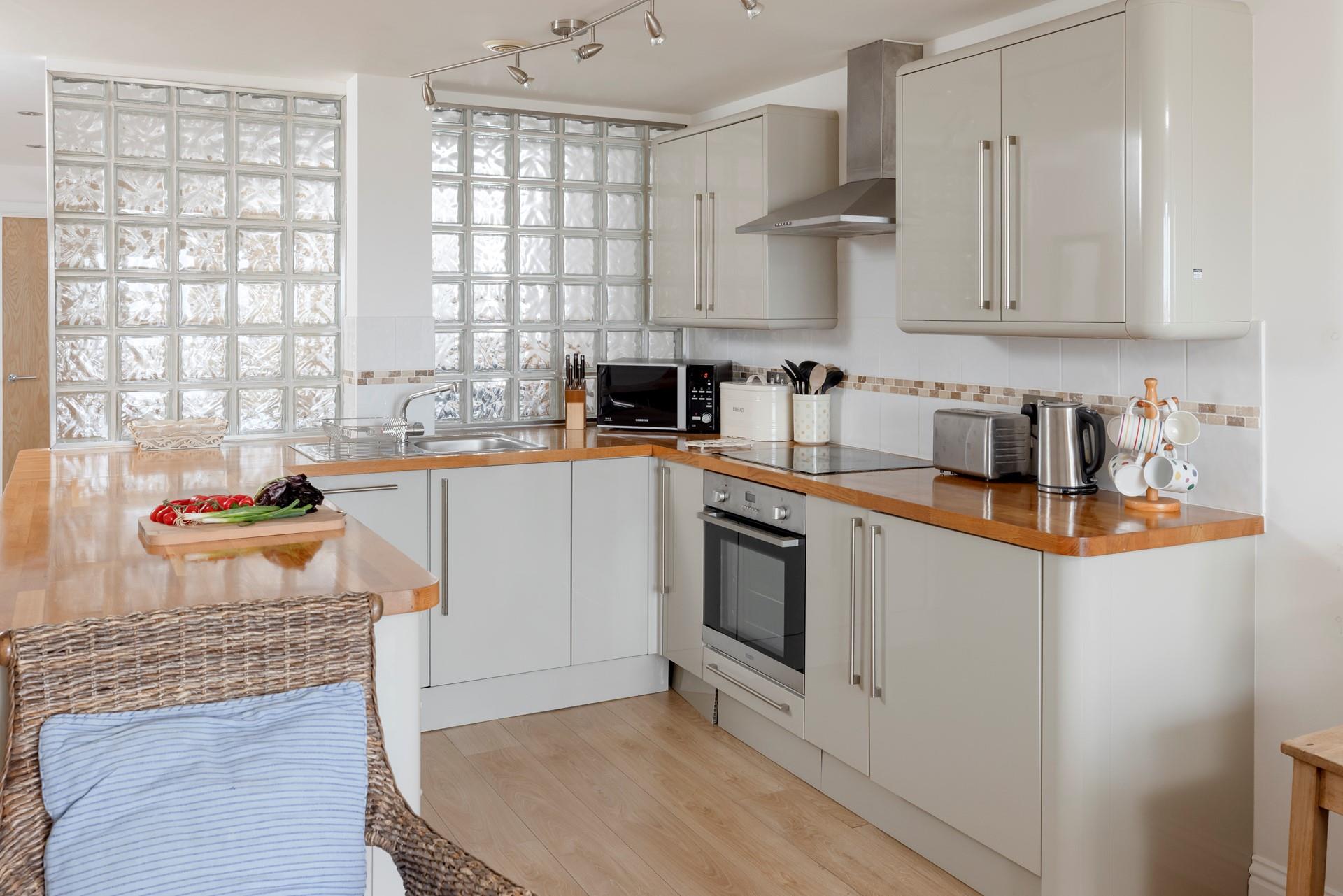 The well-equipped kitchen is ideal for cooking up a storm!