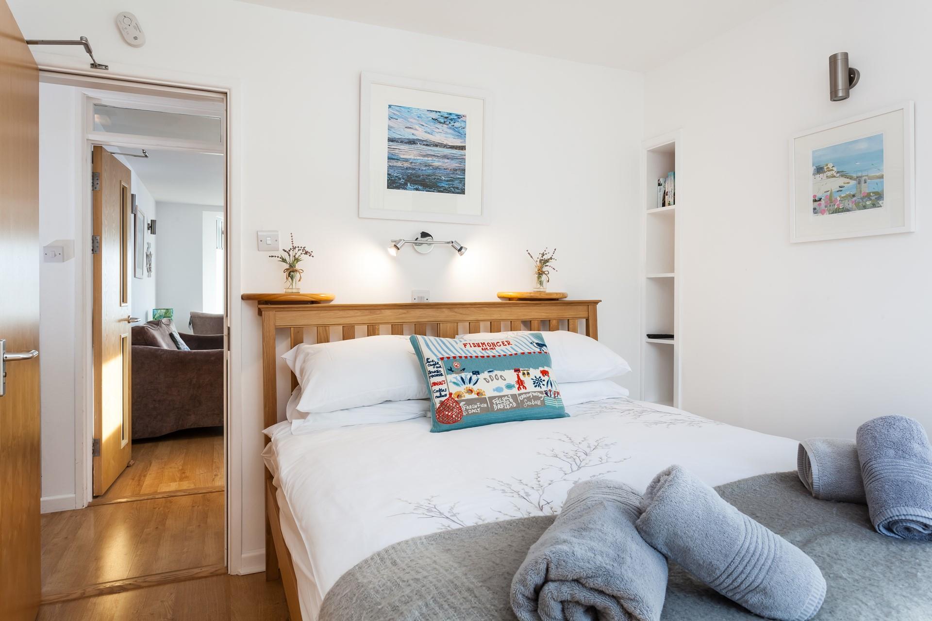 After a day of strolling around the cobbled streets of St Ives relax in the comfort of your double bed. 