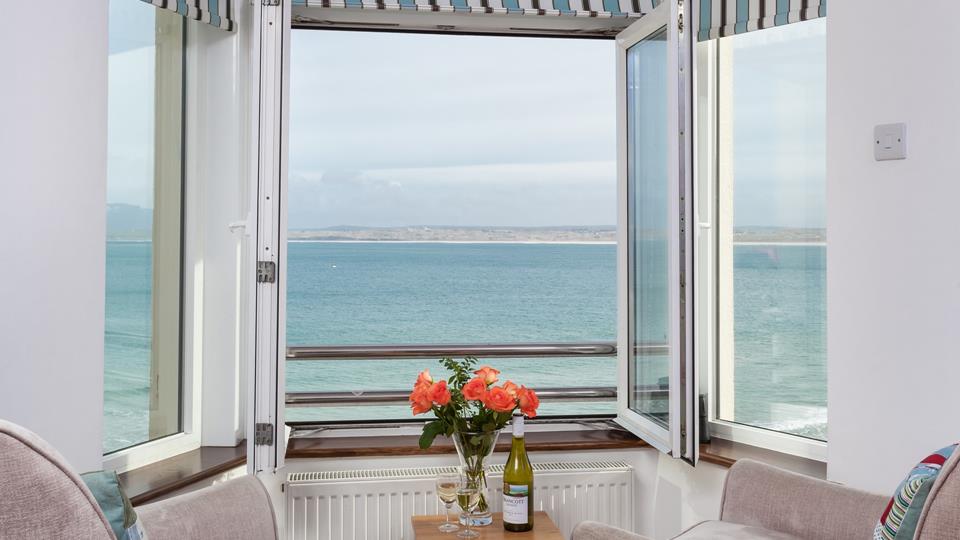 Smeaton's Pier Apartment has some of the best uninterrupted views of St Ives Bay and Godrevy Lighthouse.