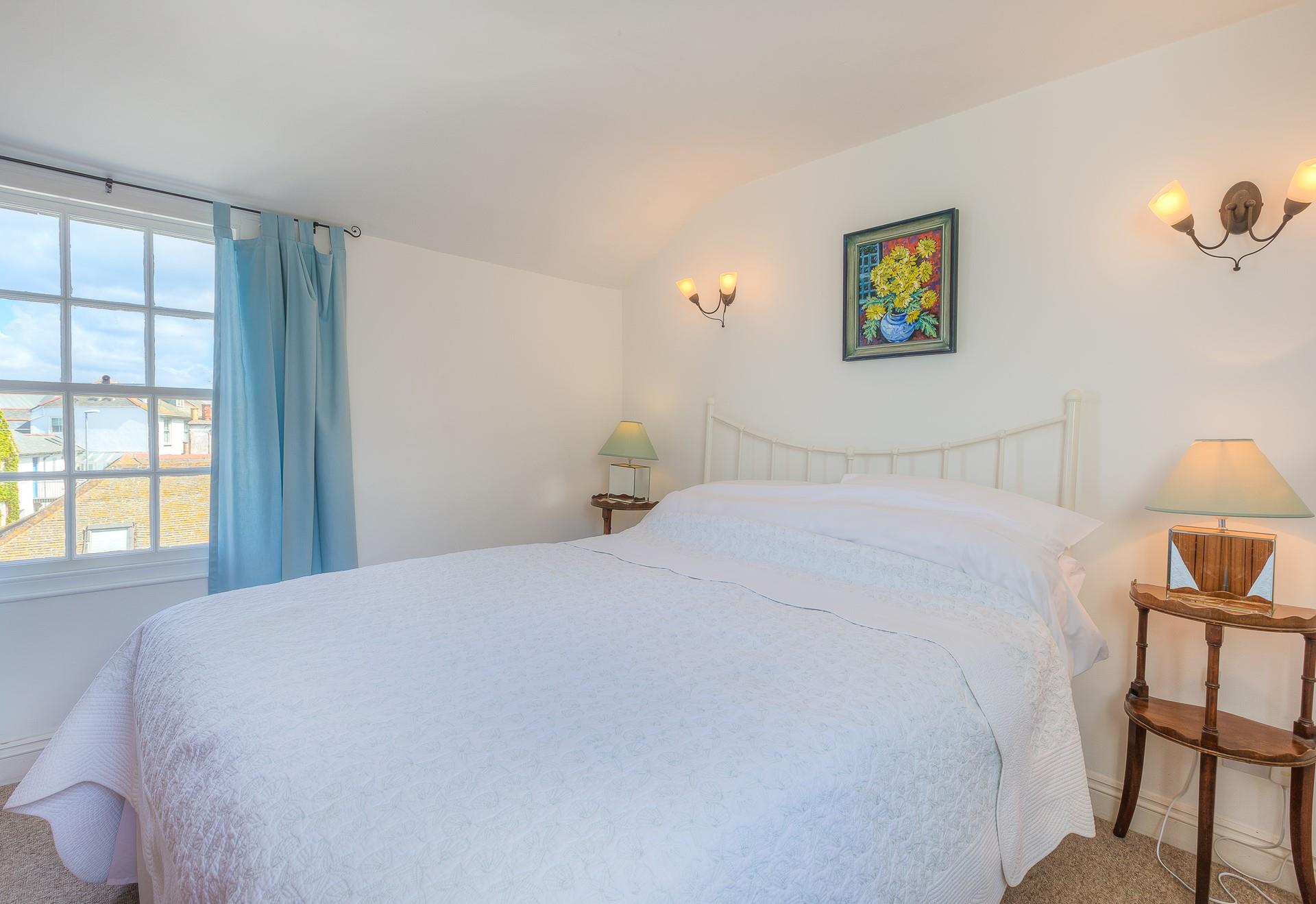 You can enjoy sea glimpses from the window in bedroom 3.