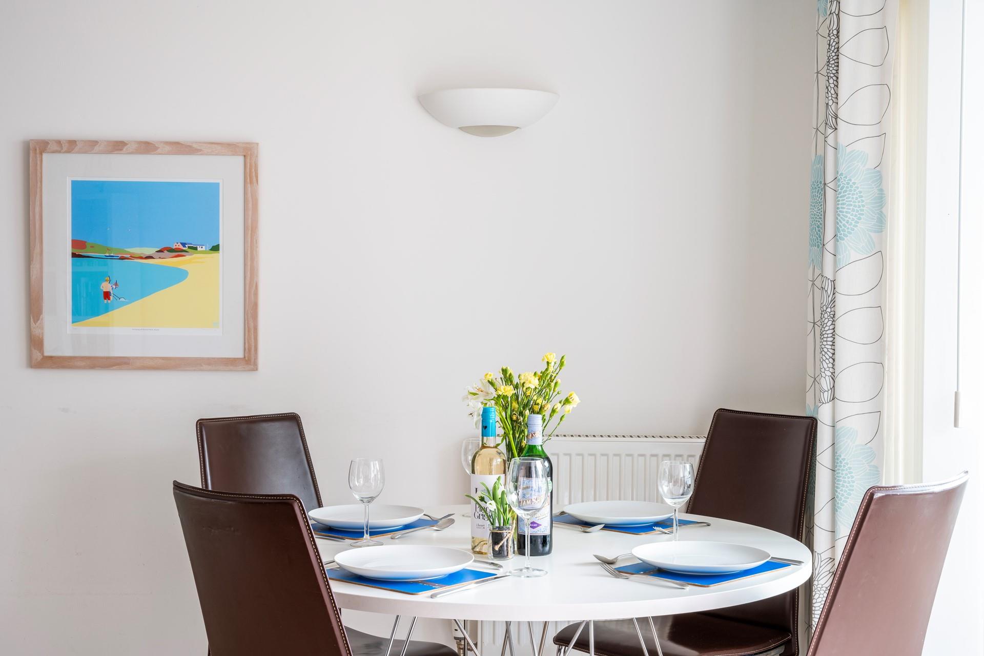 Tuck into a delicious meal filled with locally sourced ingredients.