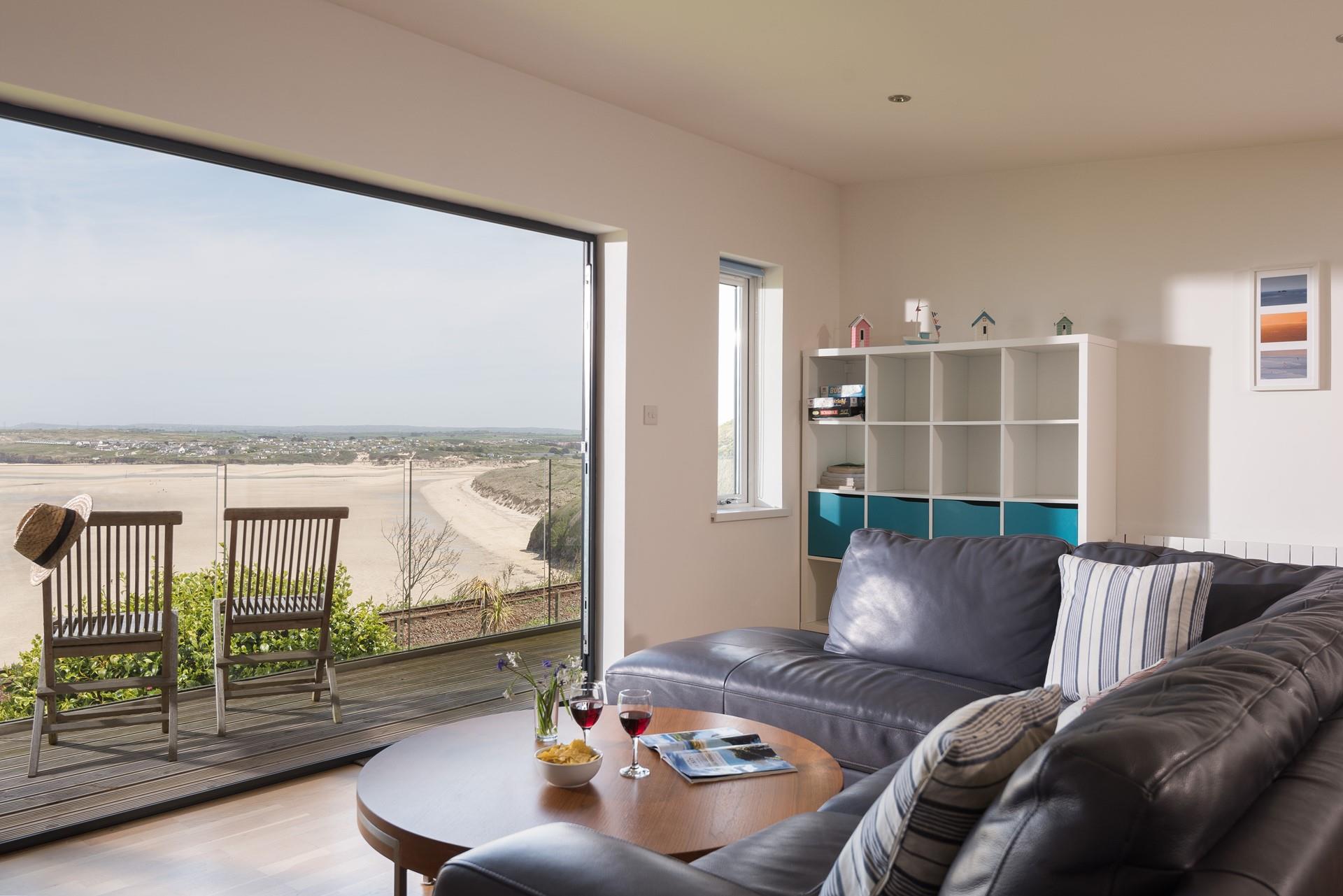 Throw open the balcony doors and enjoy endless views through the transparent glass balustrade. 