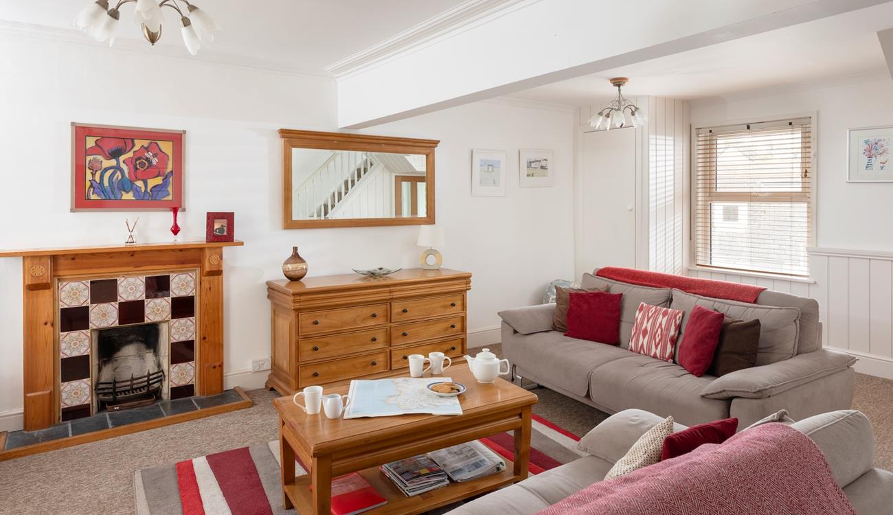 Open a bottle of wine and relax in the evening after a busy day.