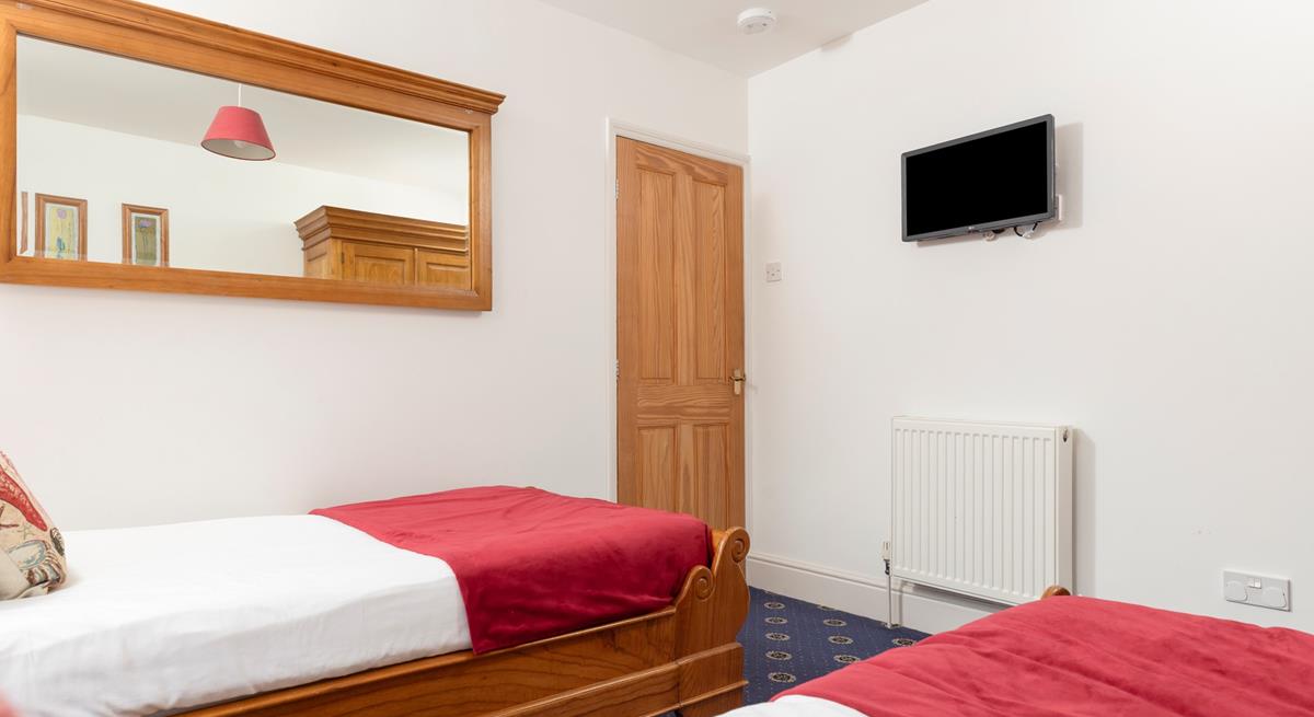 Settle the kids into bed and head out onto the balcony for an evening drink.