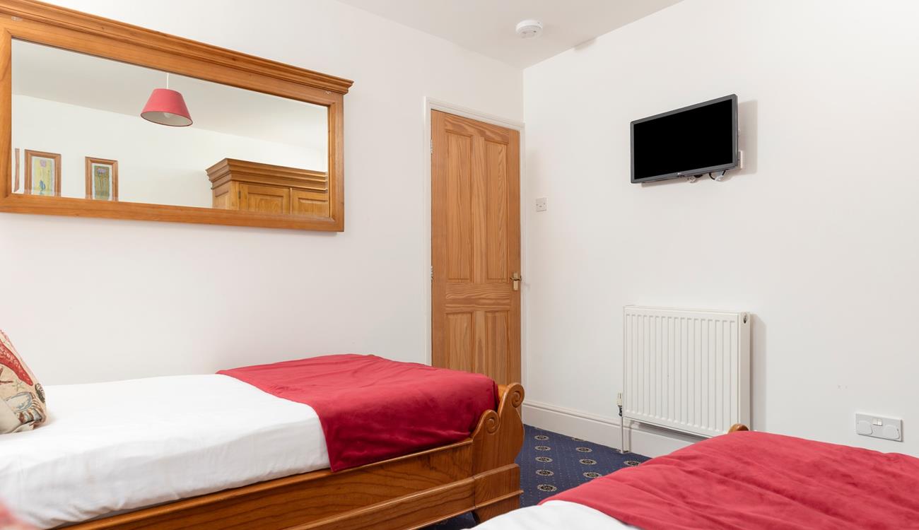 Settle the kids into bed and head out onto the balcony for an evening drink.