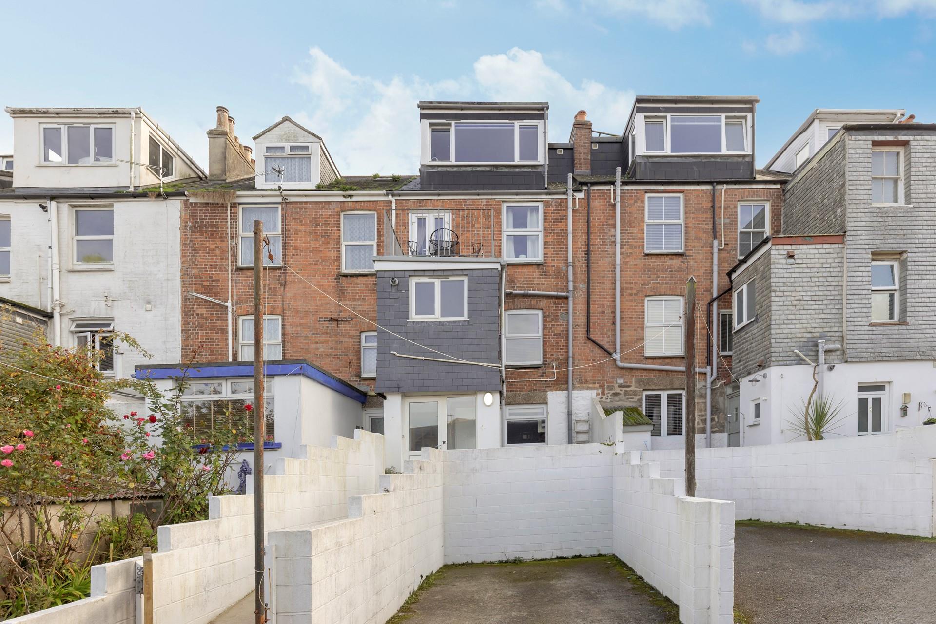 Park up the car and forget about it for the week, all you need is in St Ives.