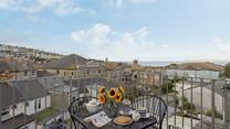 Enjoy a cuppa on the balcony in the early evening sunshine.