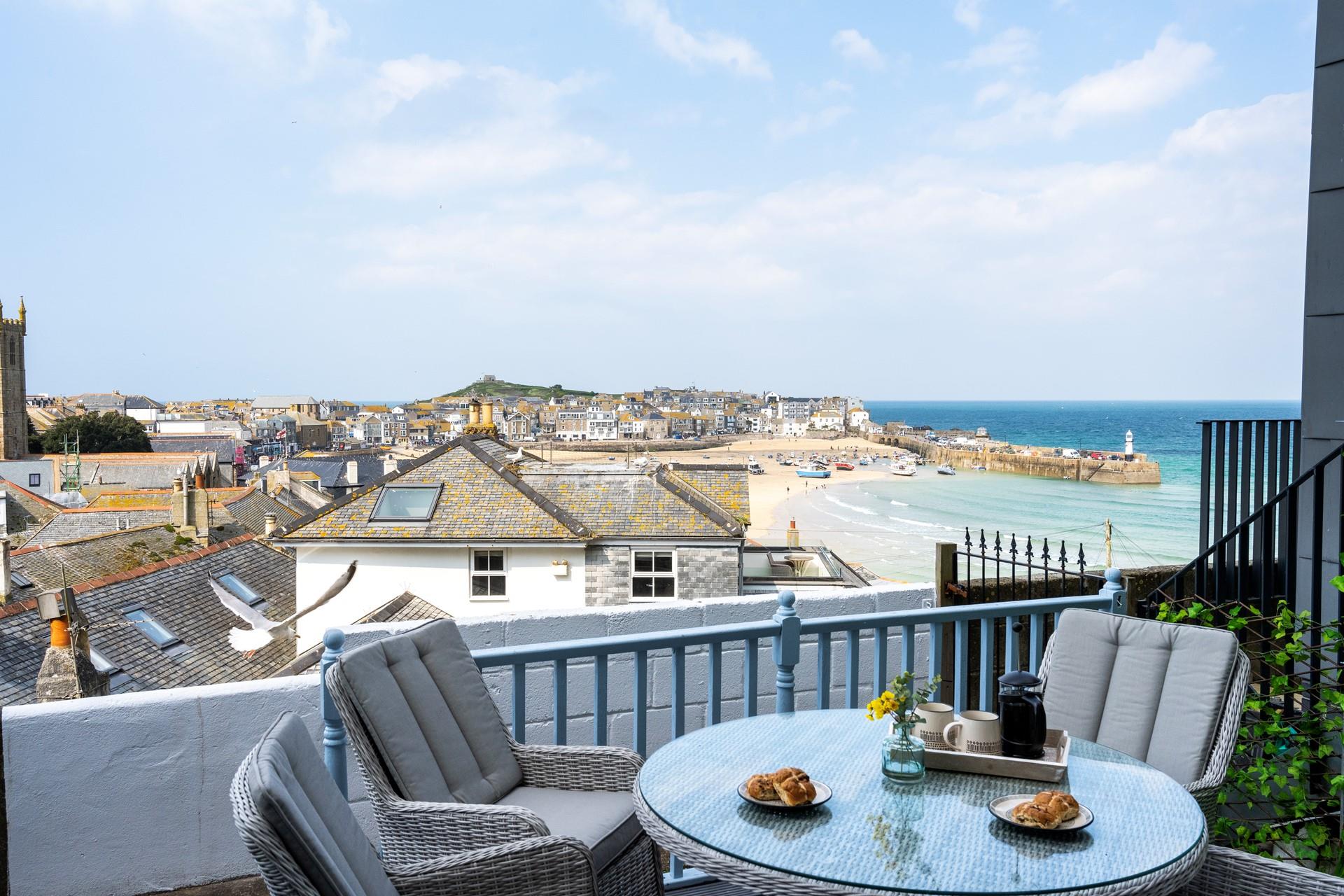 Sit on the balcony and soak up the view over a hot coffee and buttery hot cross bun.