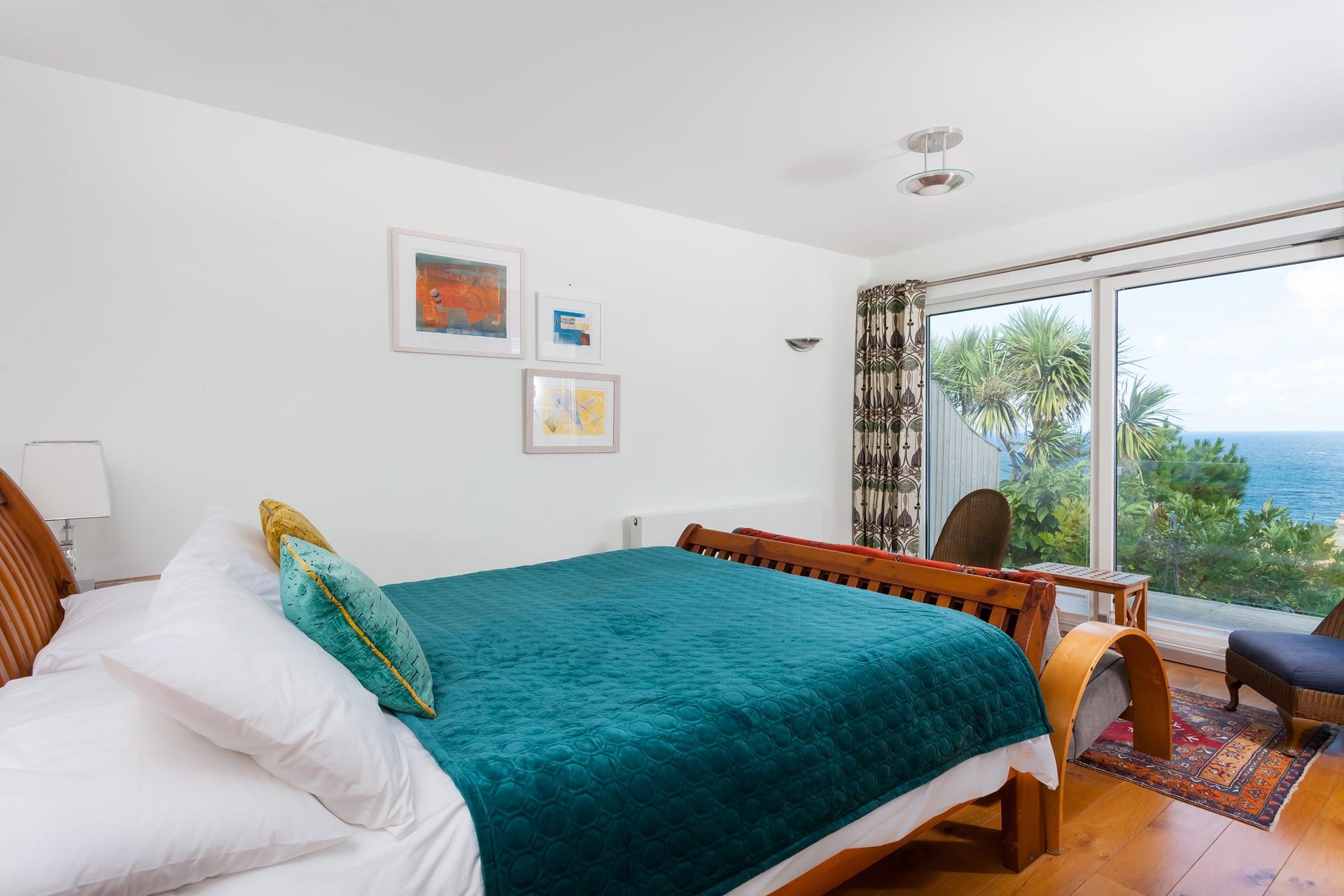 Sip your morning coffee in the sumptuous bed and watch the waves rolling onto Porthmeor.