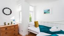 Spend the evening in town wandering across the harbour front and come back to tuck into the cosy bed.