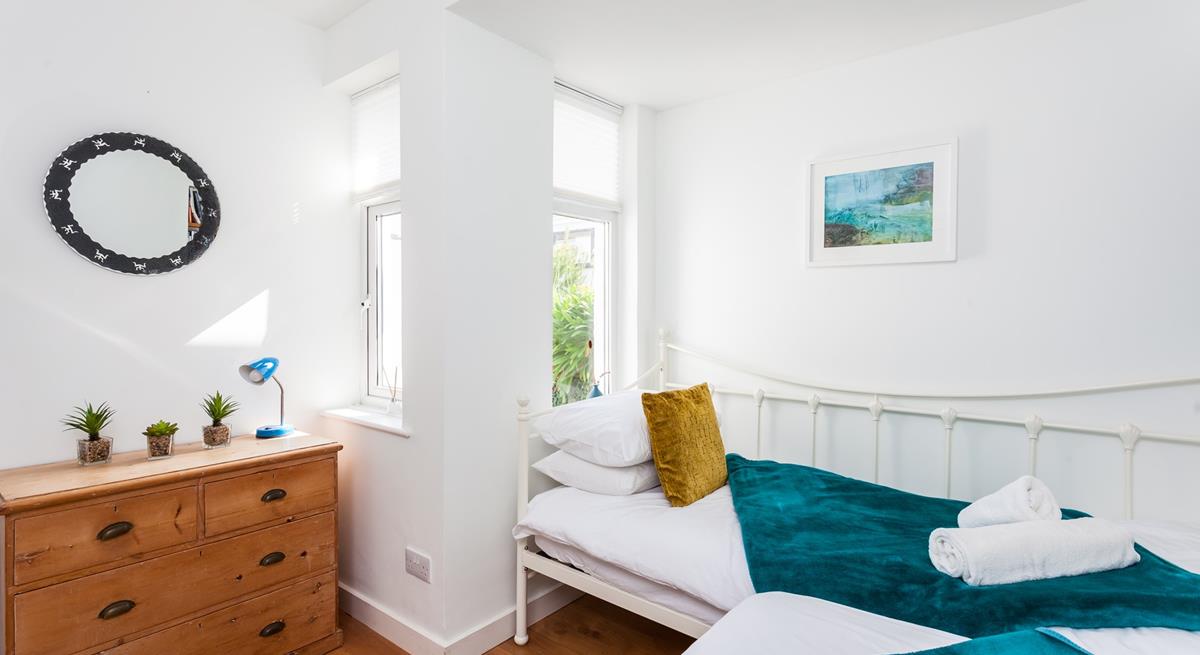 Spend the evening in town wandering across the harbour front and come back to tuck into the cosy bed.