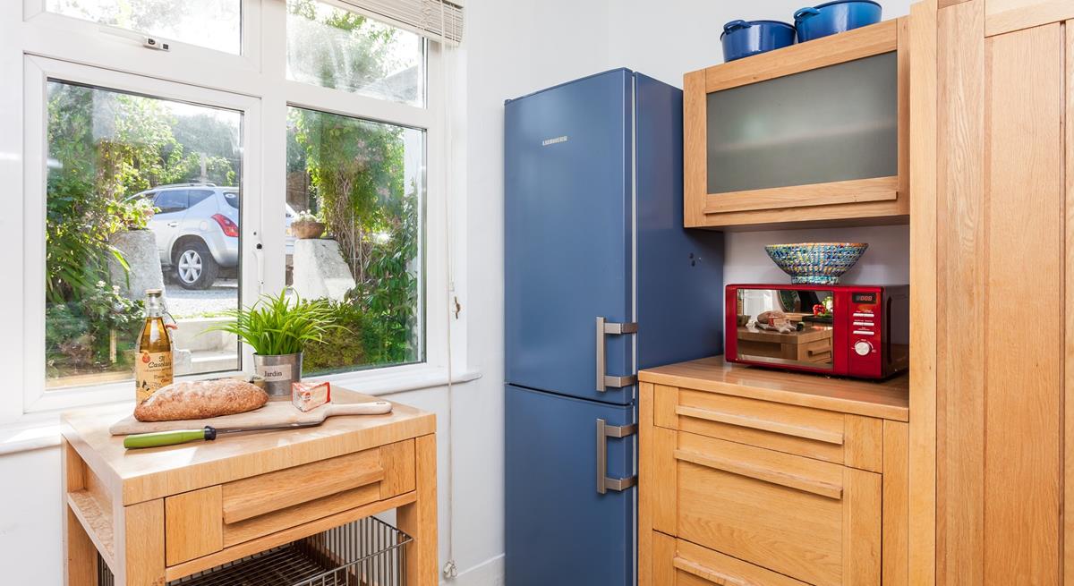 Pack a picnic to take down to the beach for the day.