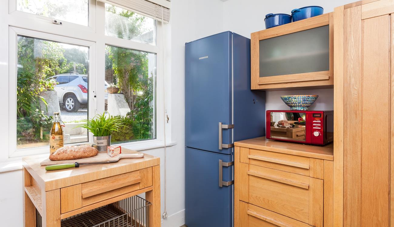 Pack a picnic to take down to the beach for the day.