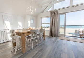 Every meal becomes a magical moment at this stylish table where you can watch the waves whilst you eat.