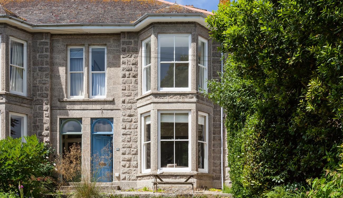 Ideally located nearby to Porthminster beach, Albany House is a grand Victorian House perfect for a family holiday.
