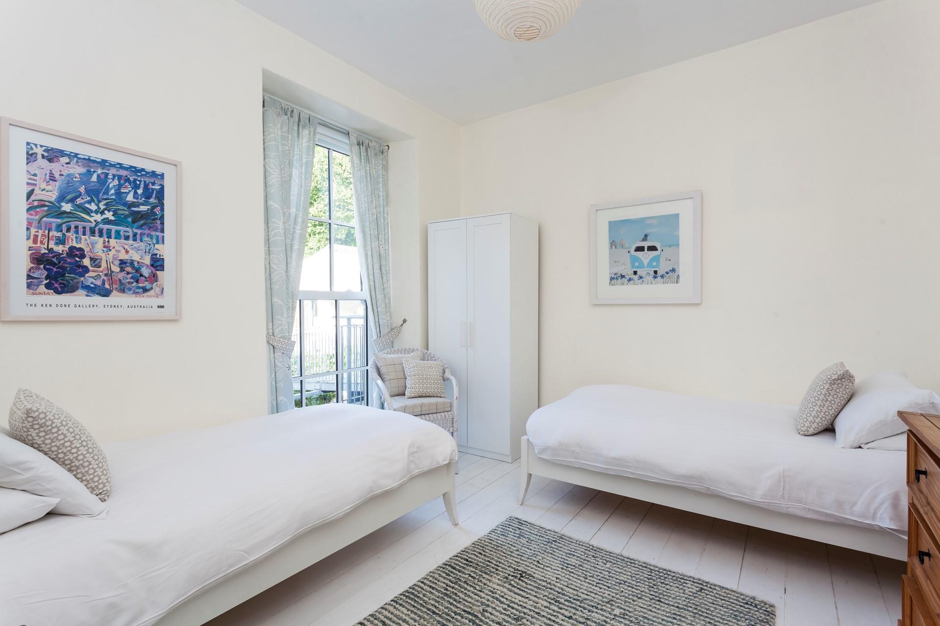 Settle the kids to bed and enjoy a quiet evening in the garden area.