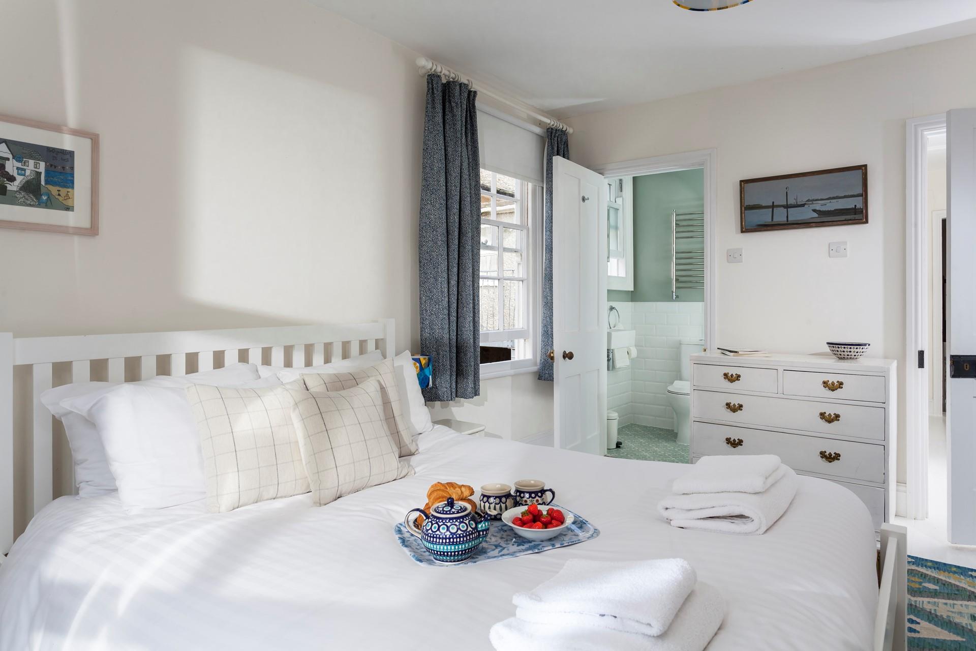 Get ready in the morning in your en suite.