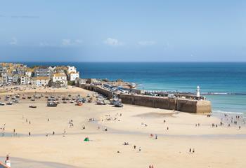 Within minutes you can be on the beach with your toes in the sand and the turquoise waters beckoning you in!