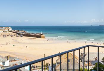 5 Fernlea Court, A room with a view in St Ives Town