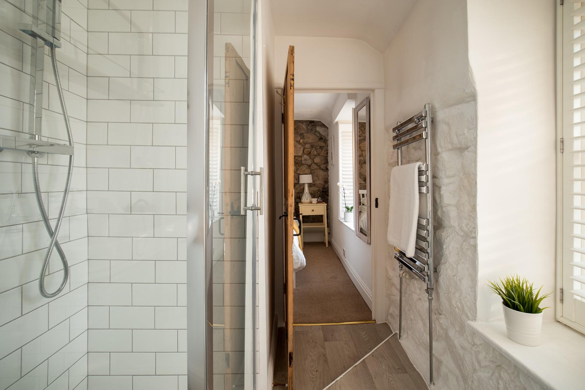 Wake yourself up with a hot shower ready for the day ahead.