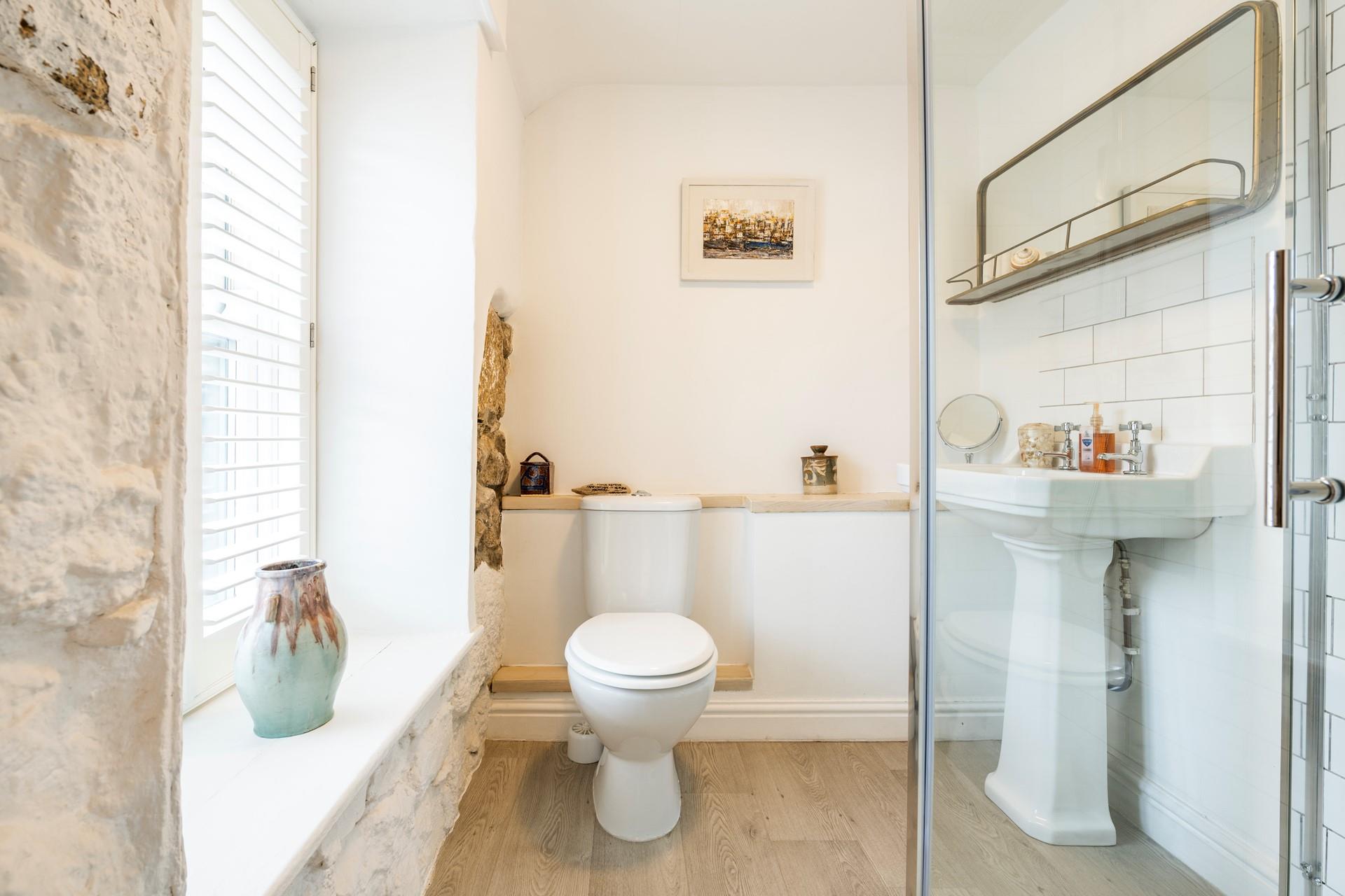 Three bathrooms mean you have ample space to get ready.