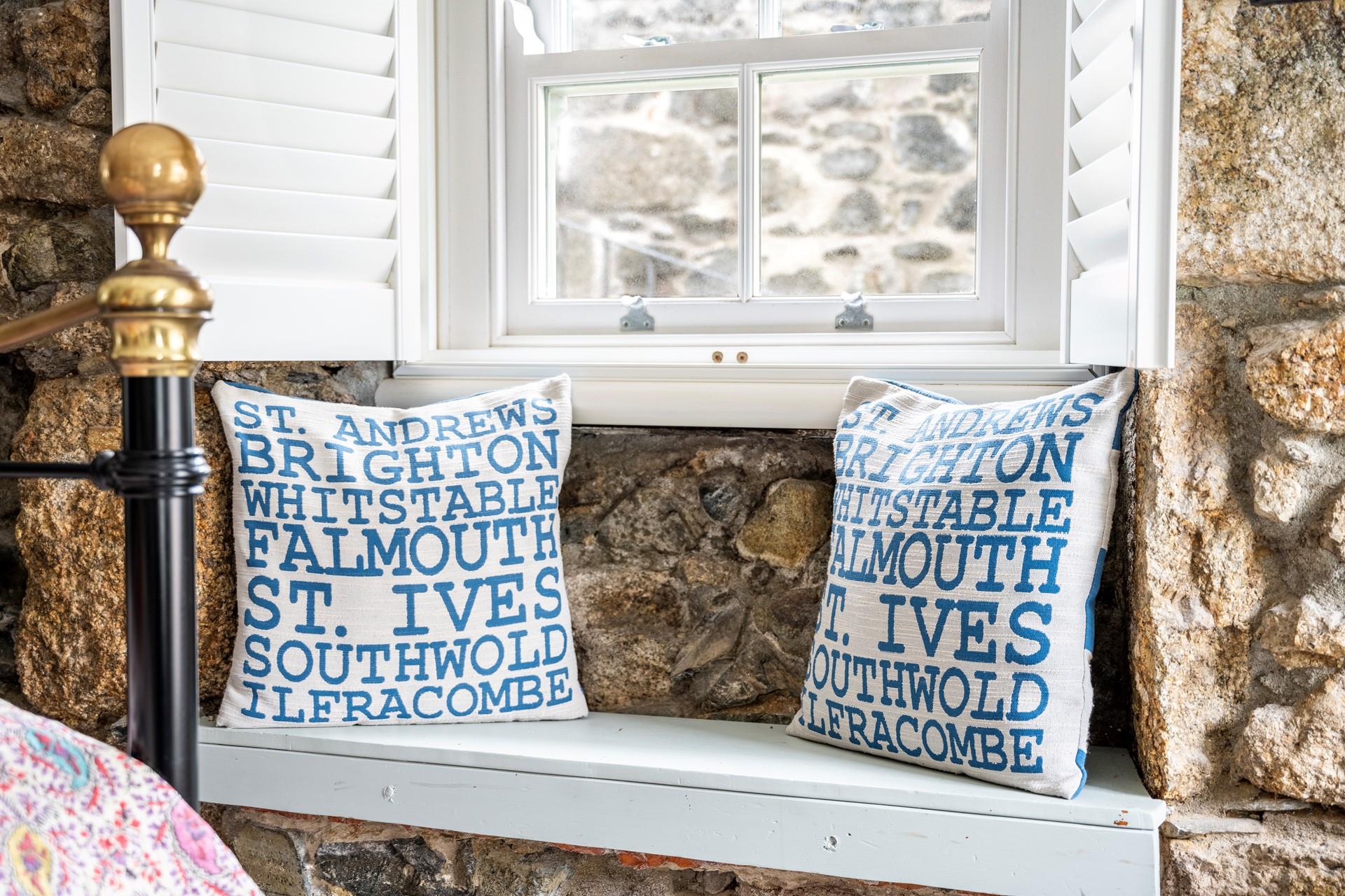 After watching the sun come down, close the shutters and cosy into bed.