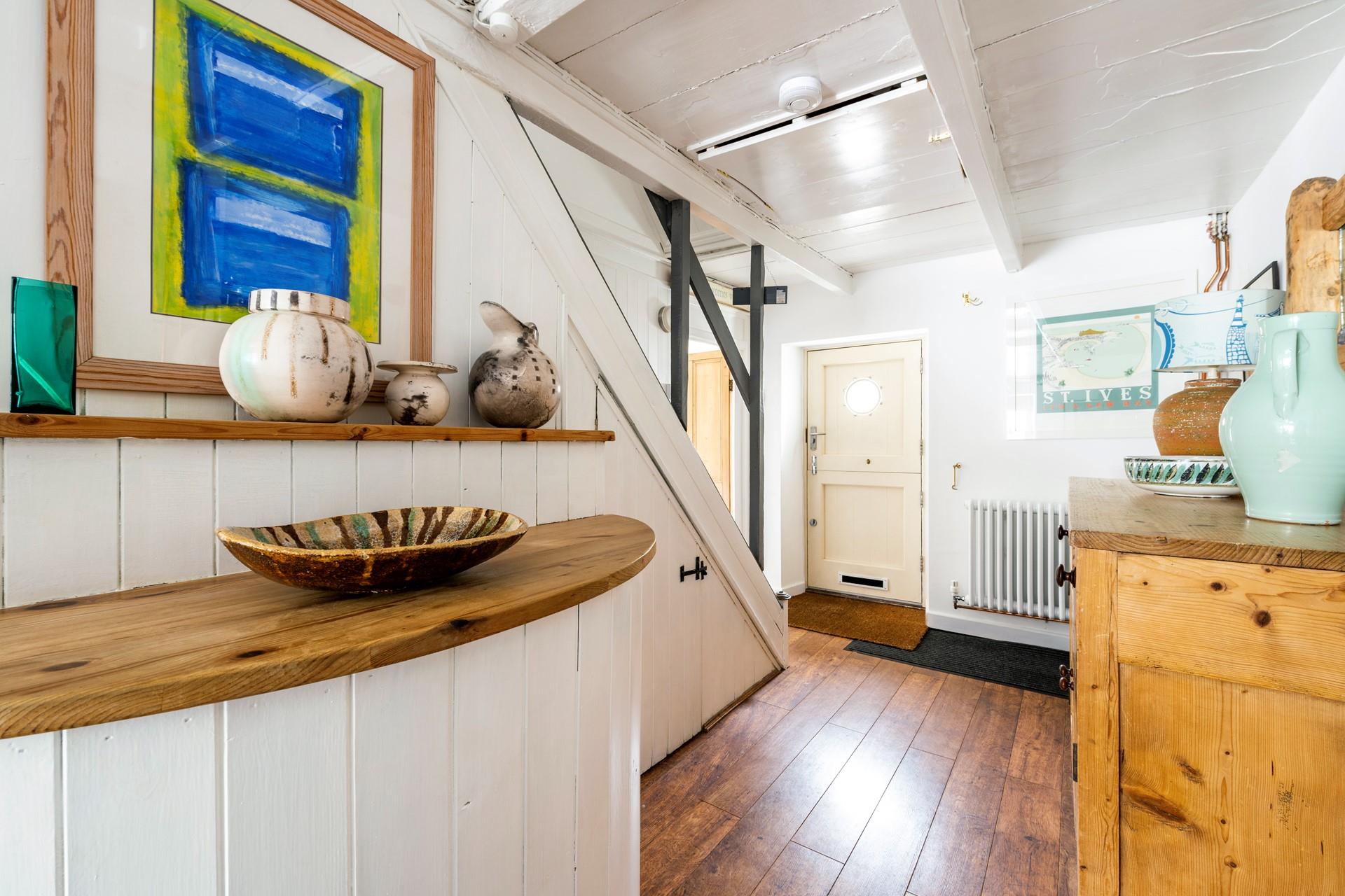 You can bring your furry friend along with you to The Cobbles.