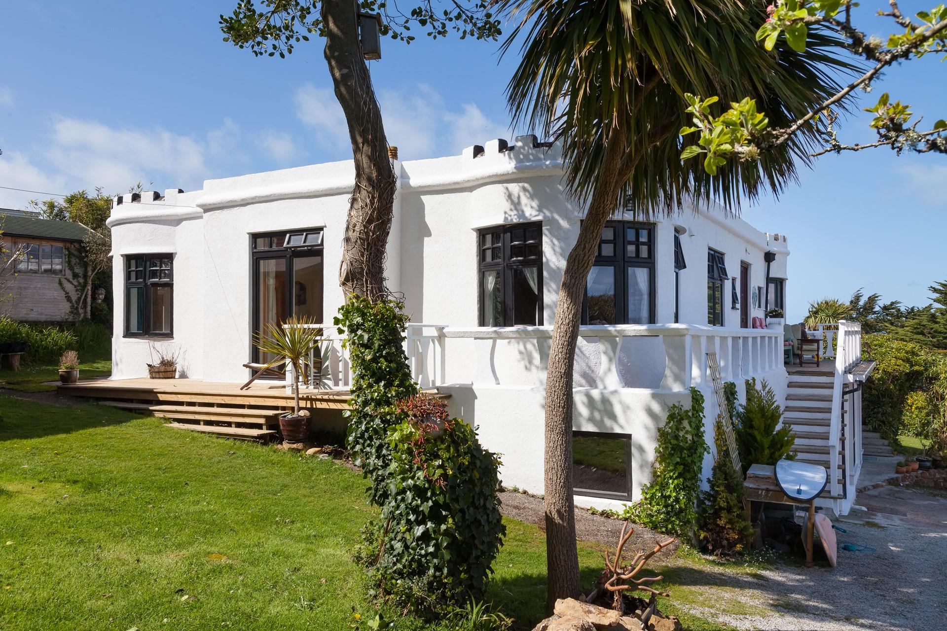 Seawhisper Castle covers the top floor of this Art Deco building.