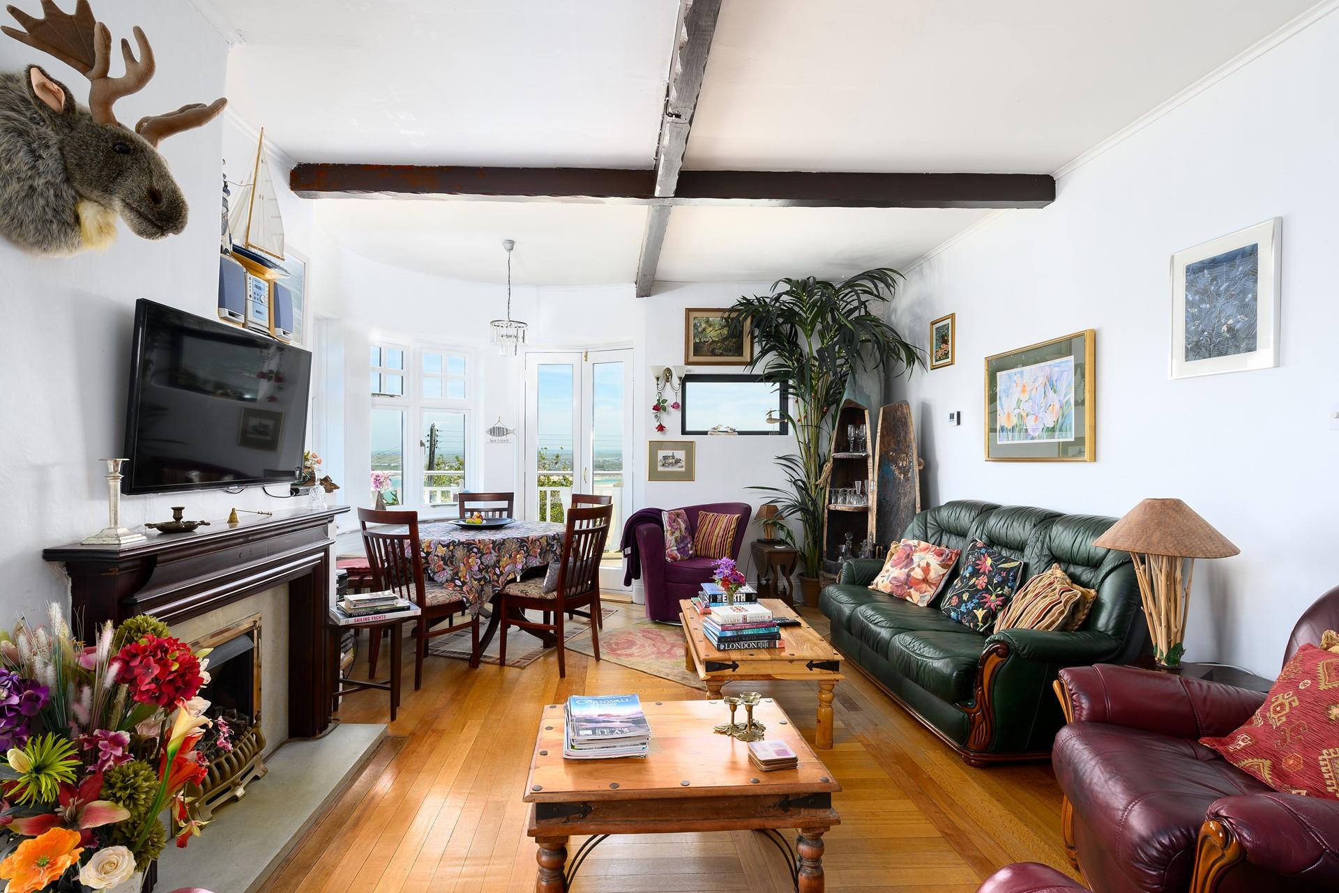 The open plan living area is perfect for socialising together as a group. 