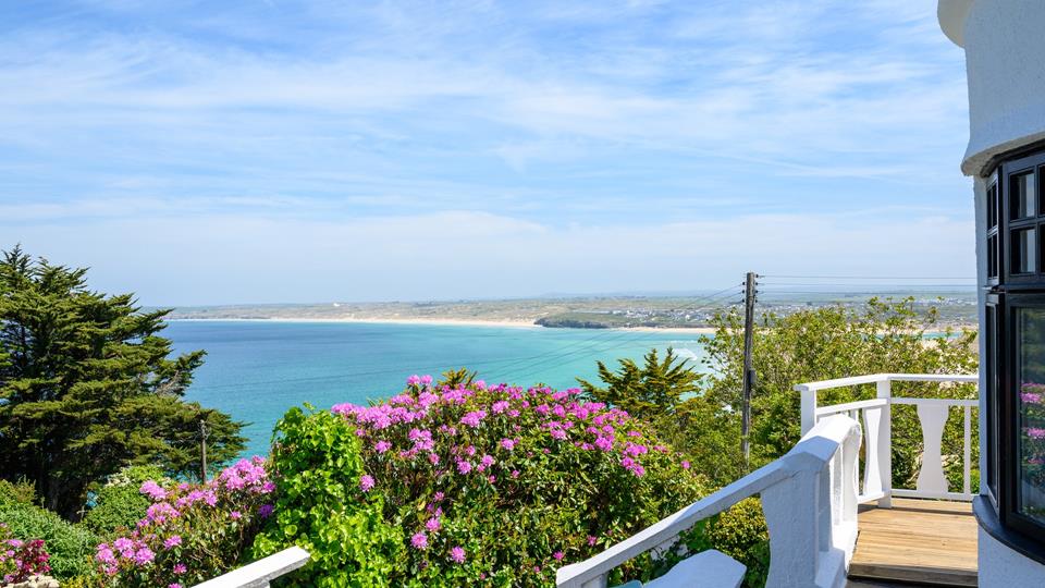 Unlock Your Sunny Beach Adventure: Discover Unparalleled Rent a Car Services () Unlock Your Sunny Beach Adventure: Discover Unparalleled Rent a Car Services