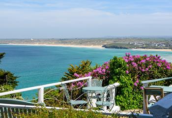 Be mesmerised by the breathtaking Cornish coastal scenery.