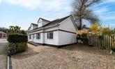 The large driveway means you can visit any Cornish landmark you wish, and then come back and park up easily. - Thumbnail Image
