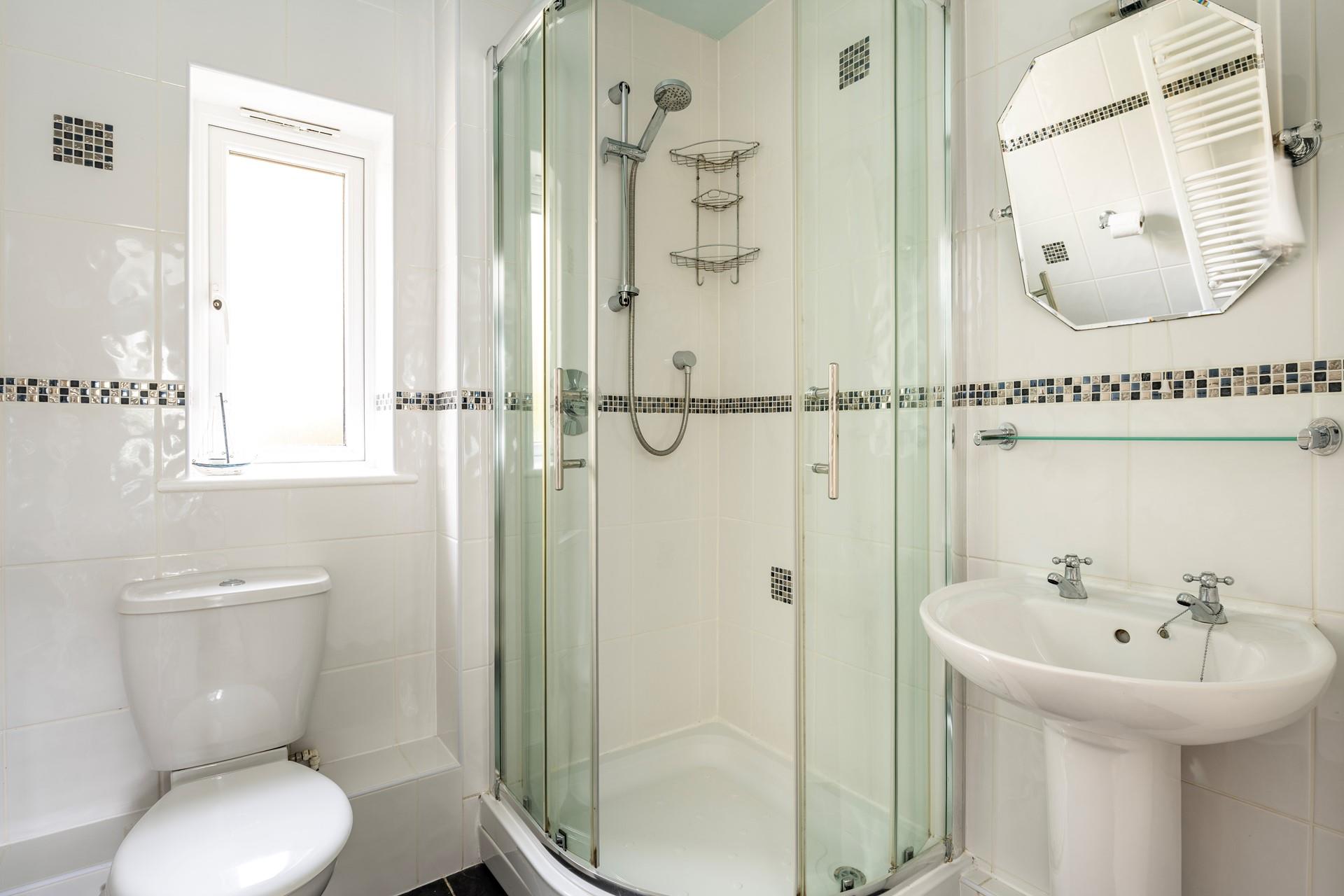 Wash the sand off in your shower fresh for an evening dining al fresco in your garden.