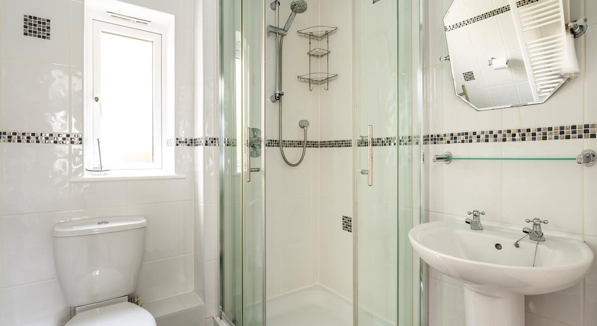 Wash the sand off in your shower fresh for an evening dining al fresco in your garden.