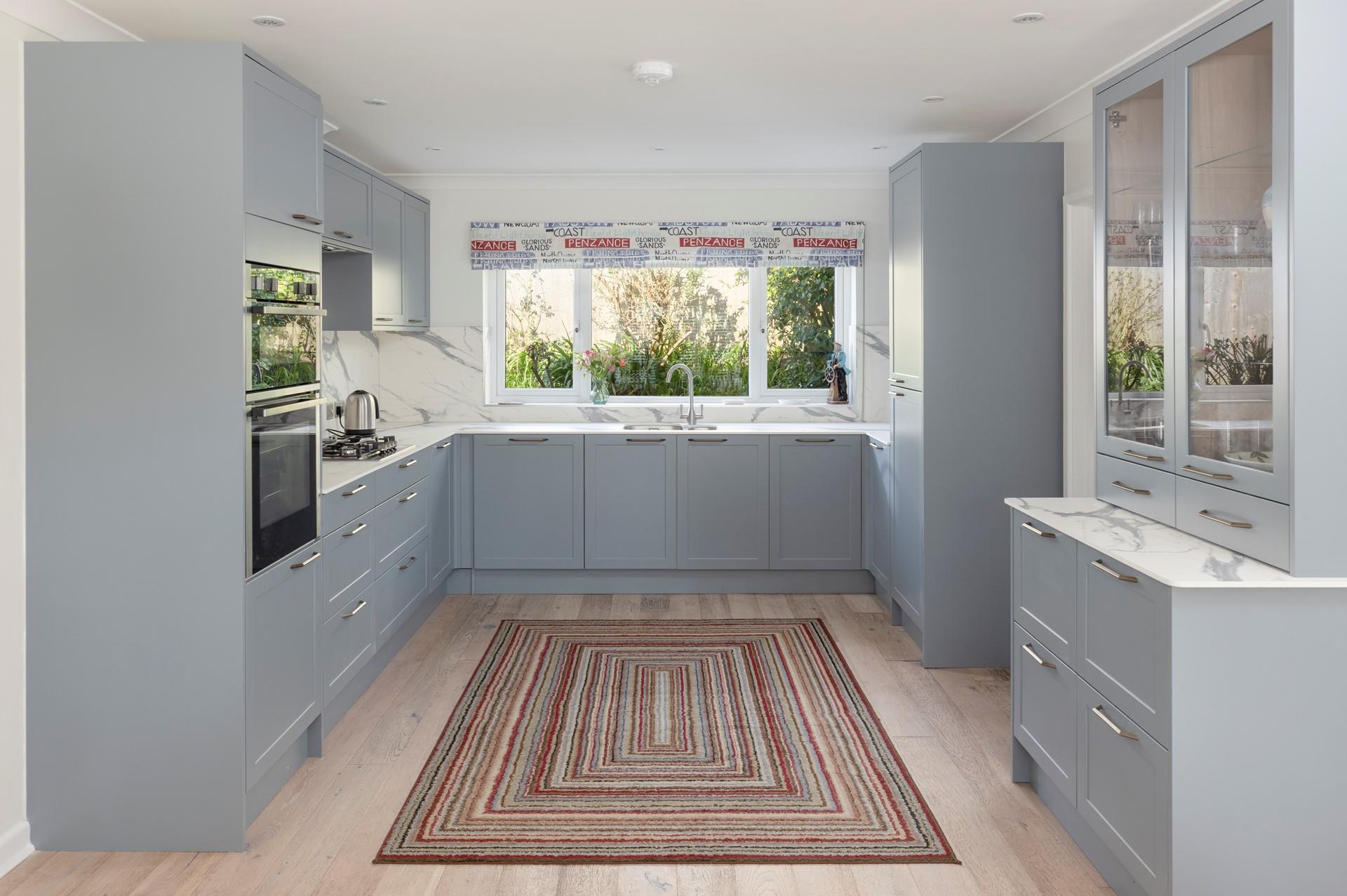 Enjoy cooking meals in the large, bright kitchen!
