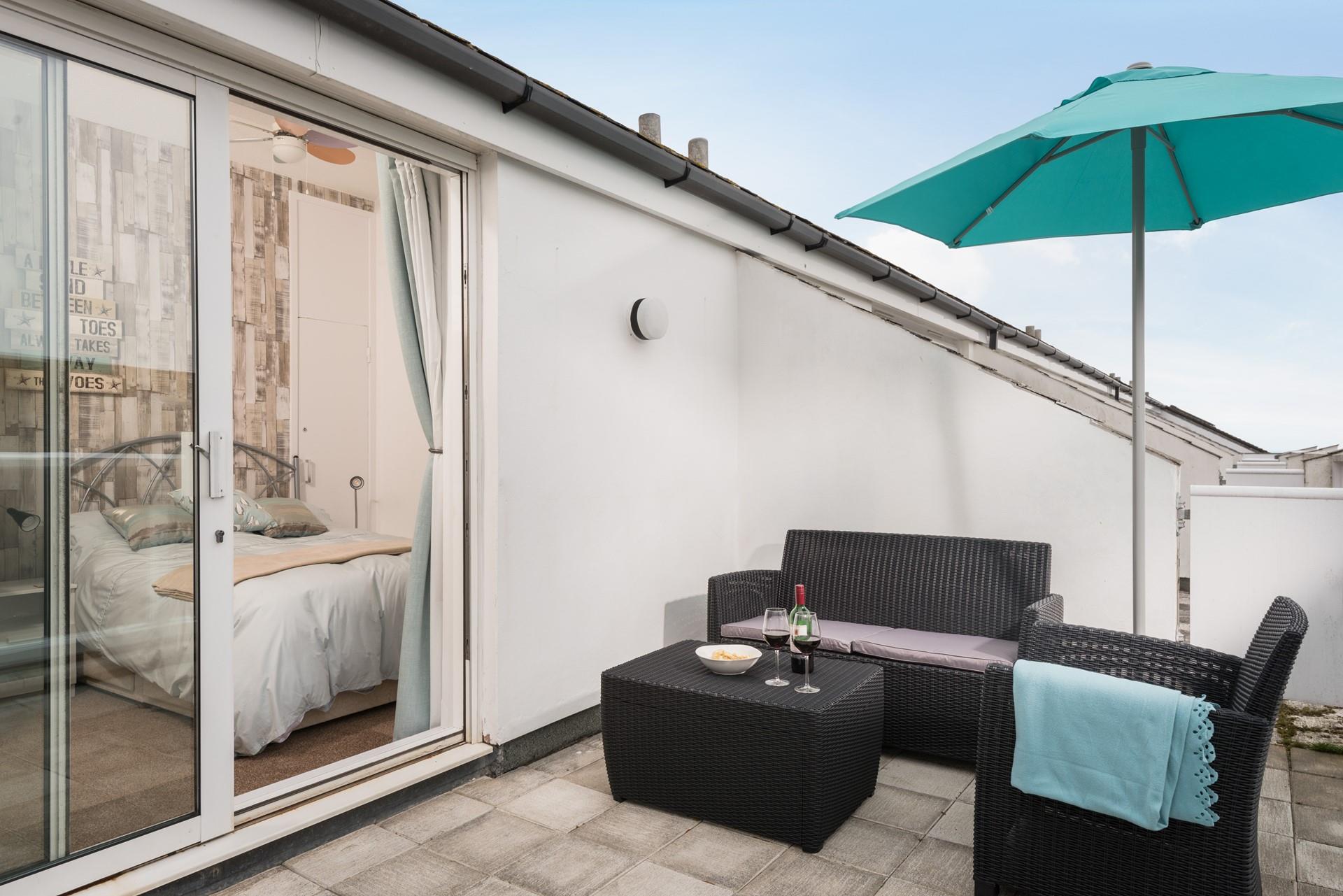 Wake up and wander out to your balcony to soak up the morning sun.