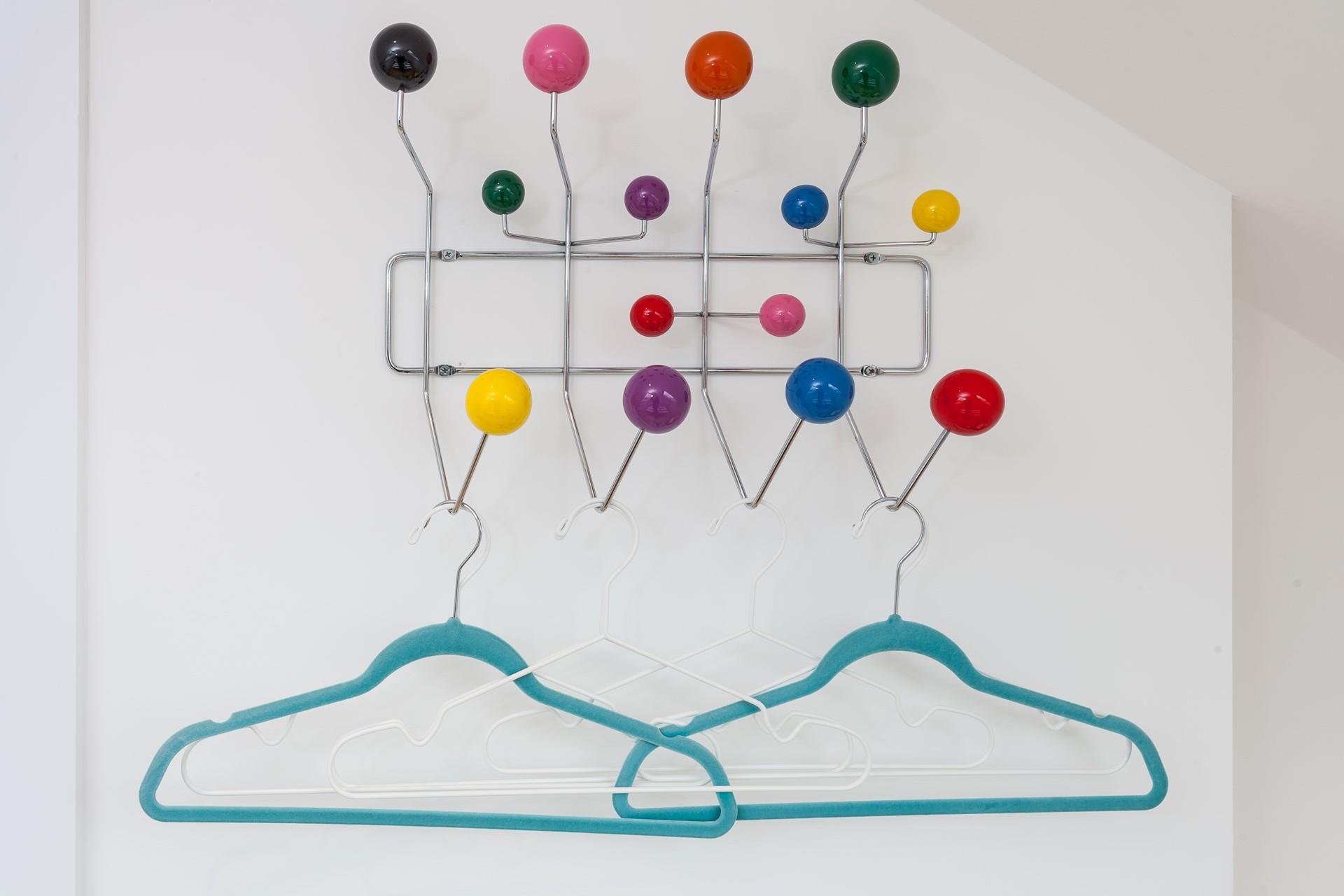 If you're an art lover take a trip to the Tate Gallery nearby.