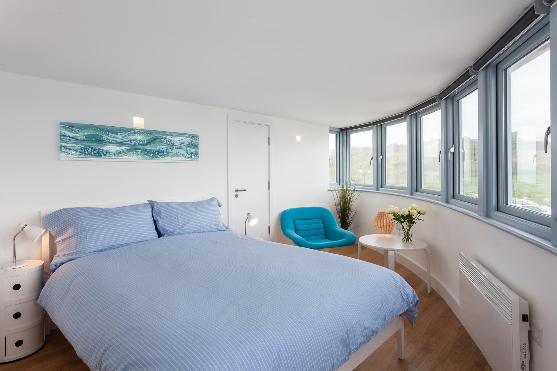 Bedroom 3 has a king size bed. Imagine waking up to the fabulous sea views and panoramic views of the coast!