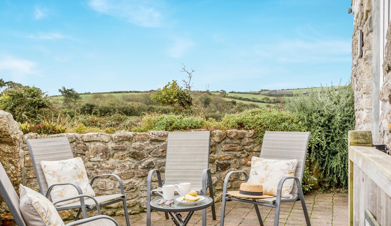 Enjoy the dreamy rural views and fresh Cornish air!
