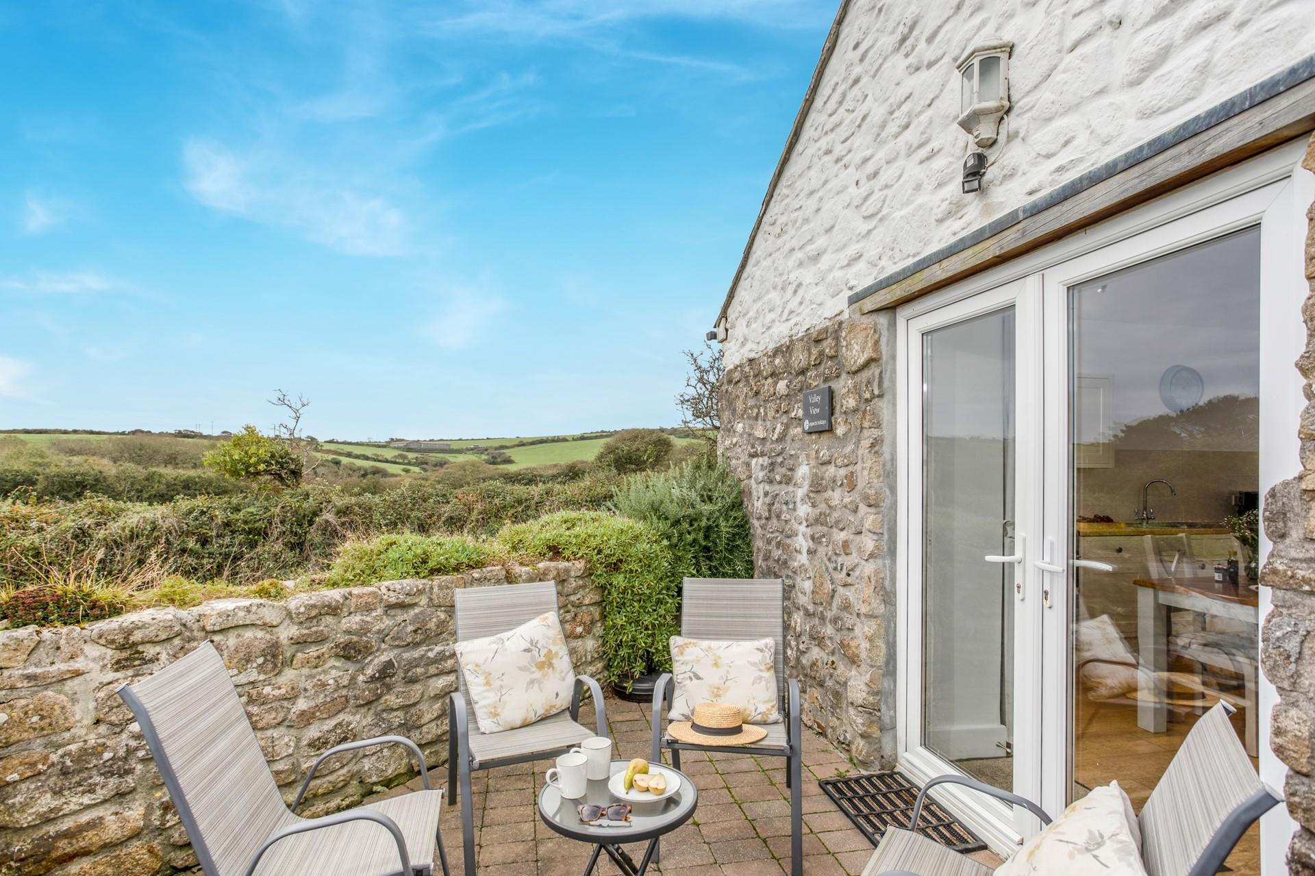 Take your meals al fresco in the summer sunshine.