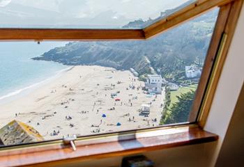 56 Carrack Widden - The Penthouse in Porthminster