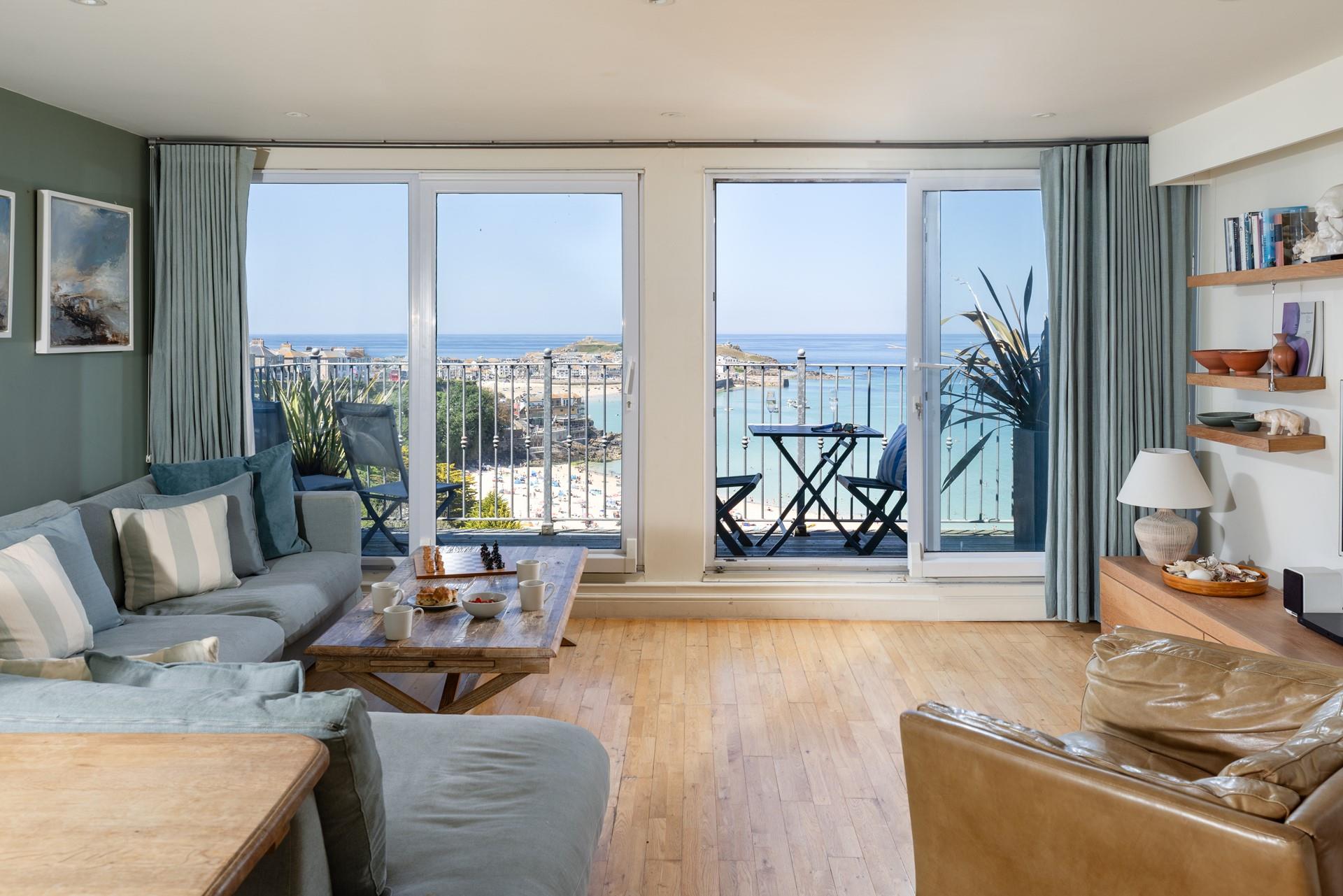 Sea views await at 7 Draycott!