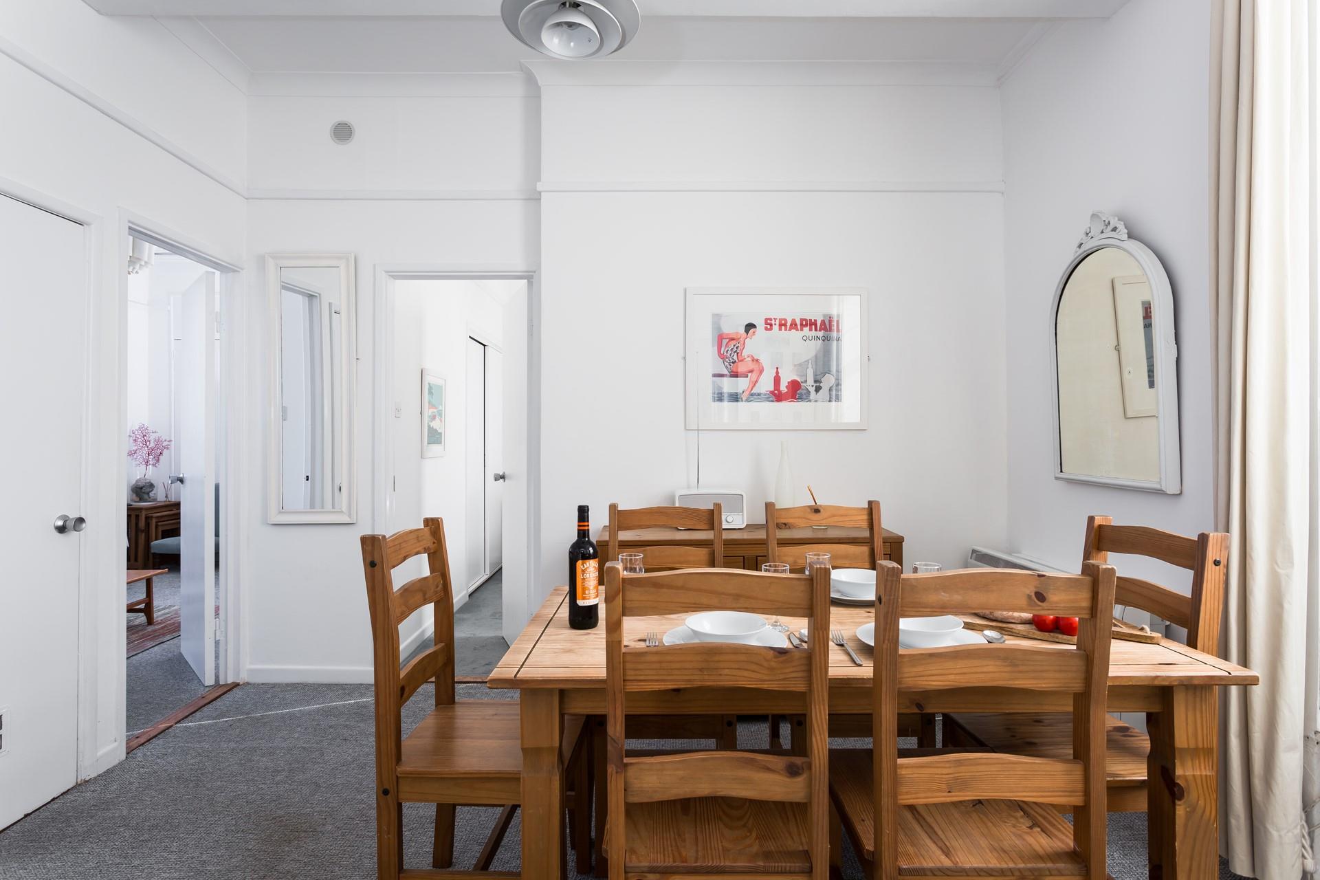 Plan the day ahead over a delicious breakfast at the spacious dining table!